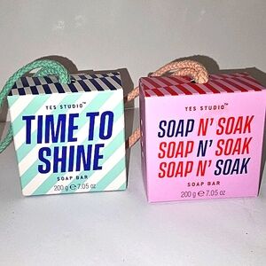 Yes Studio Soap On a Rope 2 Piece Gift Set - Peach and Pear NIB